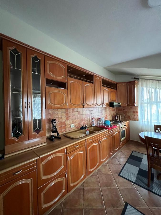 Villa Sokoli, Enjoy Sunset At This Spacious Apartment Tirana Exterior foto